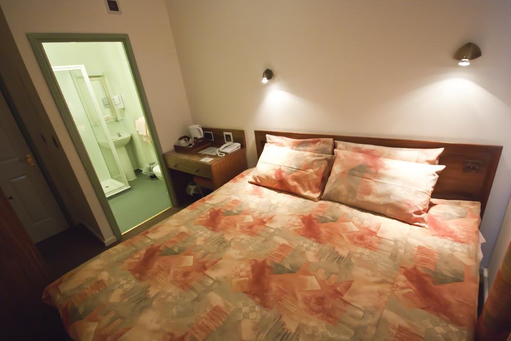 וולברהאמפטון The Robin 2 Hotel מראה חיצוני תמונה